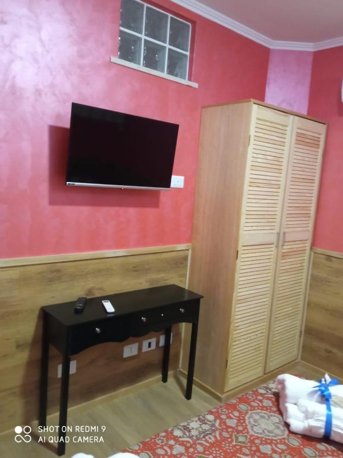 Old Club Casa Vacanze Carlo Trani 艾普瑞利亚 外观 照片